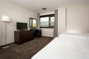 Busan Tourist Hotel 3*