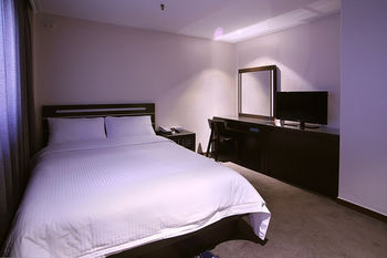 Busan Tourist Hotel 3*