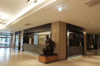 Busan Tourist Hotel 3*