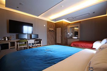 Airport Hotel 3*