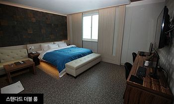 Airport Hotel 3*