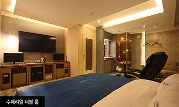 Airport Hotel 3*