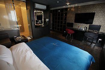 Airport Hotel 3*