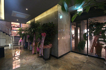 Airport Hotel 3*