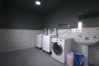 Airport Hotel 3*