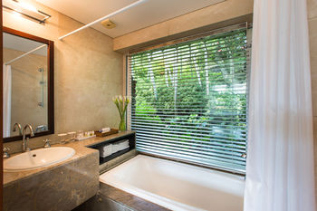Seaes Hotel & Resort 5*
