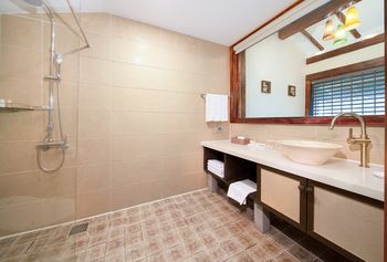 Seaes Hotel & Resort 5*