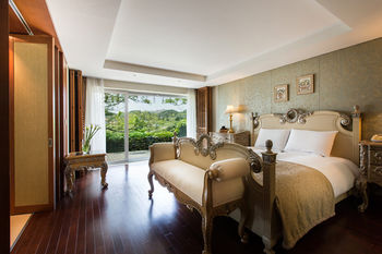 Seaes Hotel & Resort 5*