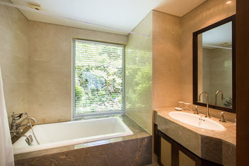 Seaes Hotel & Resort 5*