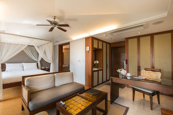 Seaes Hotel & Resort 5*