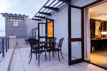 Colosseum Hotel 4*