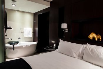 Colosseum Hotel 4*