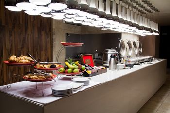 Colosseum Hotel 4*
