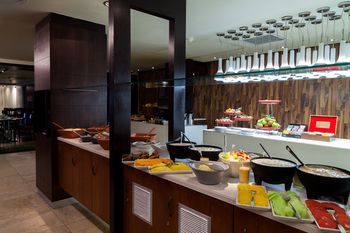 Colosseum Hotel 4*