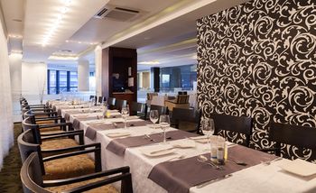 Colosseum Hotel 4*