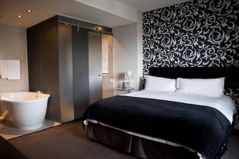 Colosseum Hotel 4*
