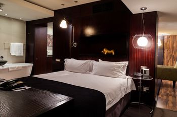 Colosseum Hotel 4*