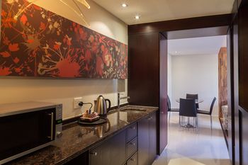 Colosseum Hotel 4*