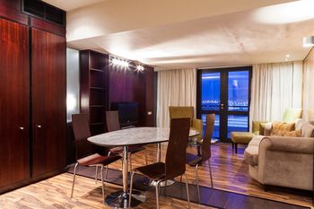 Colosseum Hotel 4*