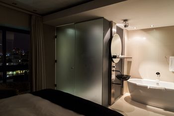 Colosseum Hotel 4*