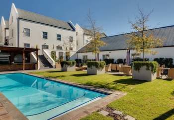 Protea Hotel by Marriott Cape Town Durbanville 3*