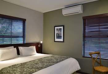 Protea Hotel by Marriott Cape Town Durbanville 3*