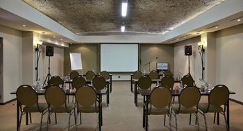 Protea Hotel by Marriott Cape Town Durbanville 3*