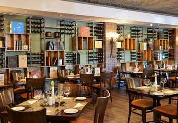 Protea Hotel by Marriott Cape Town Durbanville 3*