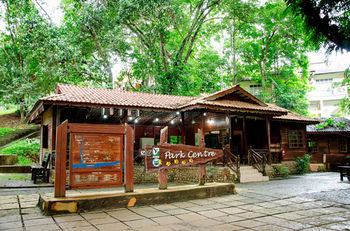 Mutiara Taman Negara 3*