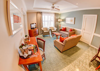 Courtyard Hotel Gqeberha 4*