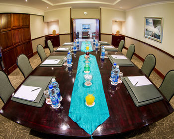 Courtyard Hotel Gqeberha 4*