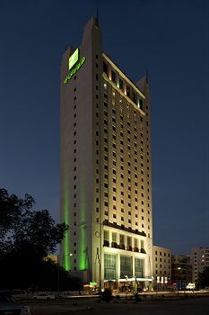 Millennium Central Kuwait Downtown 4*