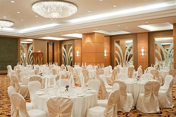 Millennium Central Kuwait Downtown 4*
