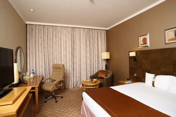 Millennium Central Kuwait Downtown 4*