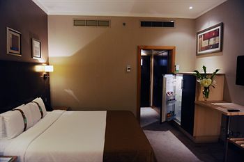 Millennium Central Kuwait Downtown 4*
