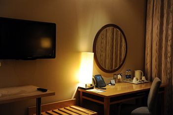 Millennium Central Kuwait Downtown 4*