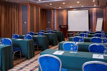 Millennium Central Kuwait Downtown 4*