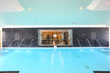 Millennium Central Kuwait Downtown 4*
