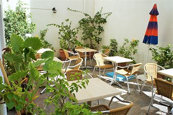 Anthemis Hotel 2*