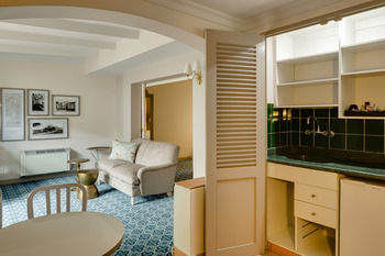 Protea Hotel by Marriott Cape Town Mowbray 3*