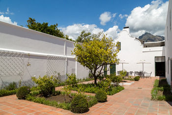 Protea Hotel by Marriott Cape Town Mowbray 3*