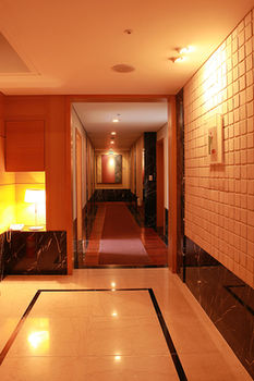 Hotel Avenue Changwon 3*