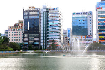 Hotel Avenue Changwon 3*