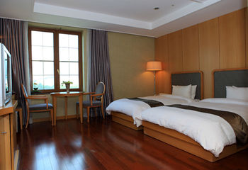 Hotel Avenue Changwon 3*