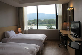 Hotel Avenue Changwon 3*