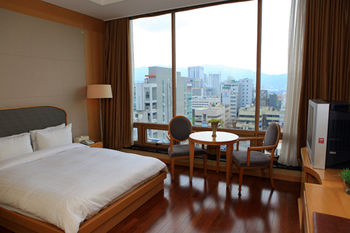 Hotel Avenue Changwon 3*