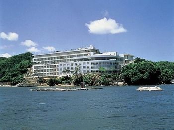 Toba Grand Hotel 3*