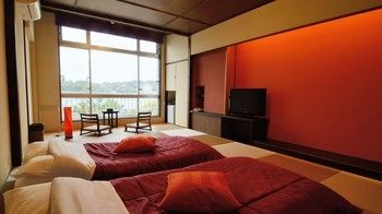 Toba Grand Hotel 3*