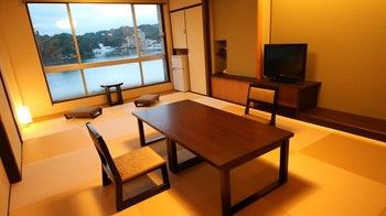 Toba Grand Hotel 3*