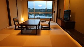 Toba Grand Hotel 3*